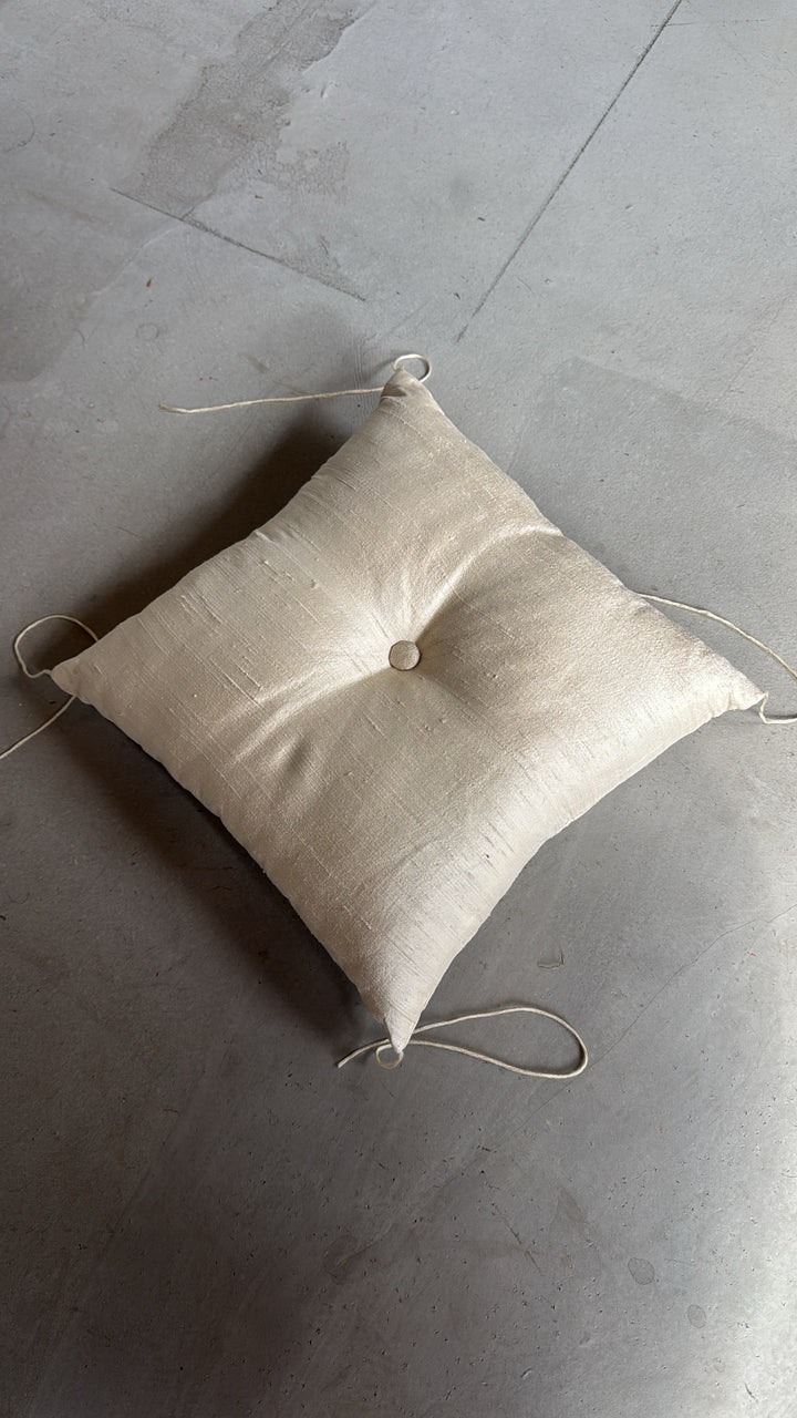 RAINI C3 Pillow